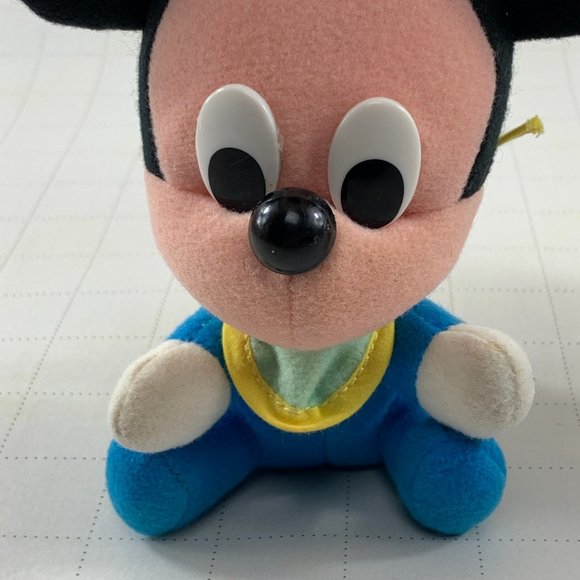 Vintage Dolly Toy Co Disney Mickey and Daisy Plush - Picture 12 of 13